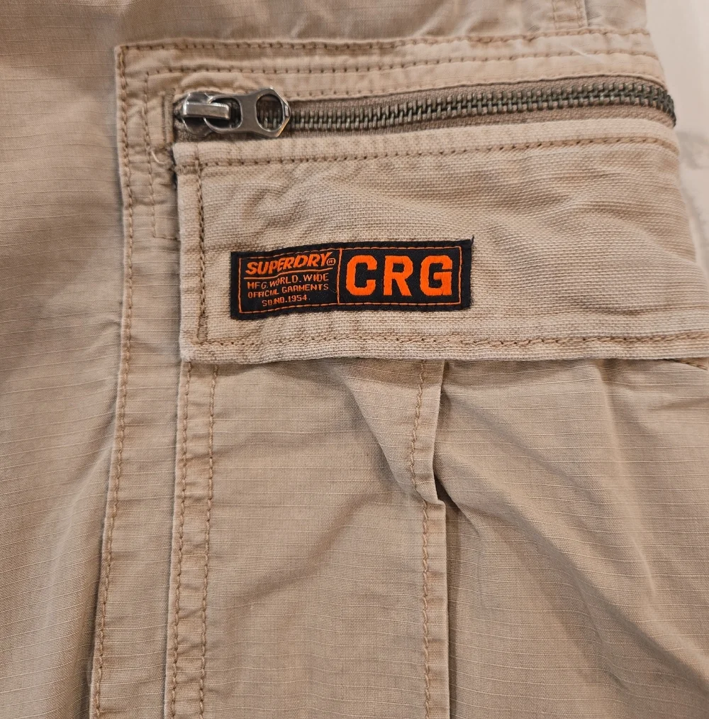 Superdry Cargo 04 Straight Leg Cotton Convertible Joggers Tan Size 34 Mens